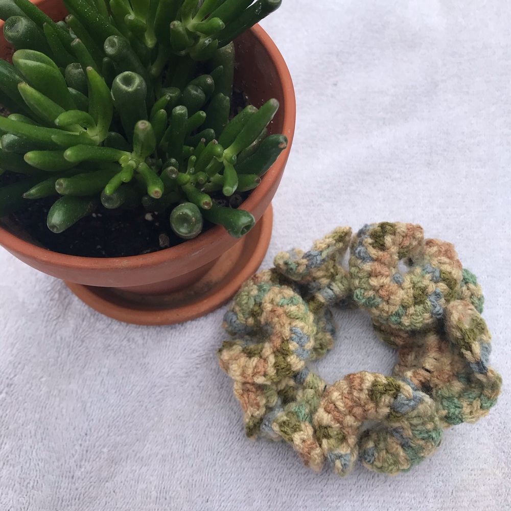 Fall colored scrunchie